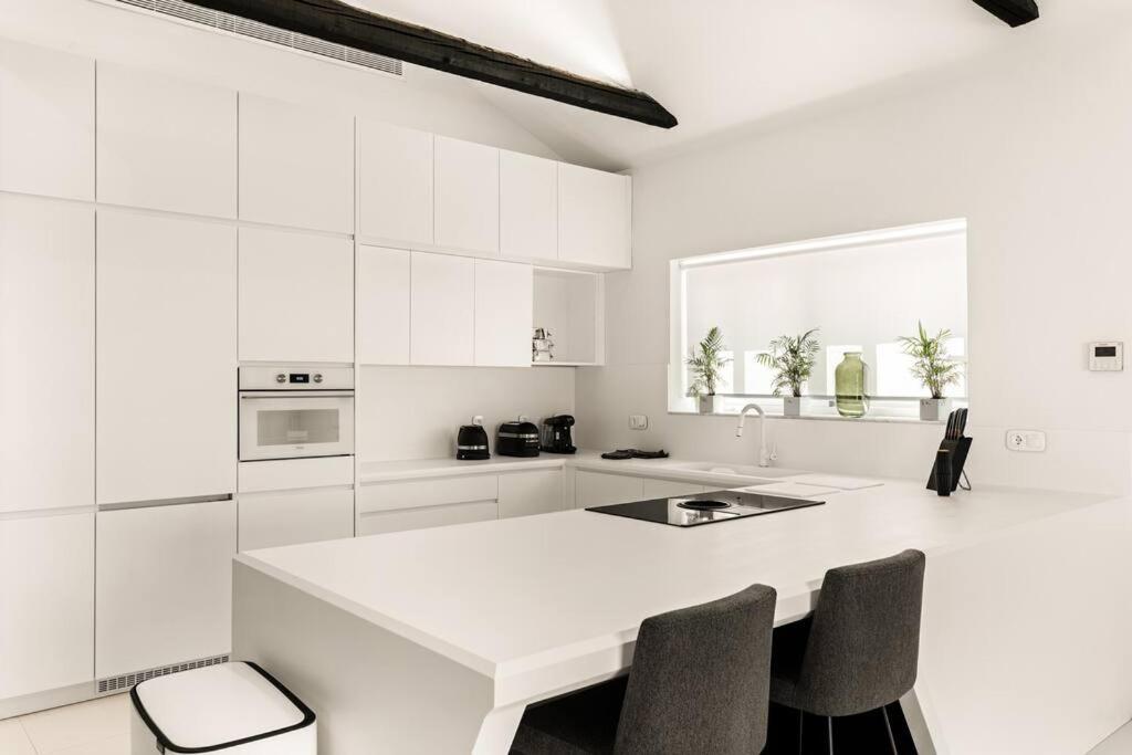 Apartment Dark Horizon